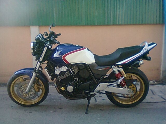 (ขายถูกๆจัดไป)cb400 เทค3 ปลายปี06. inv.+สรรพสามิต+พรบ.แท้ๆครบๆคับต่อรองได้นะคับ