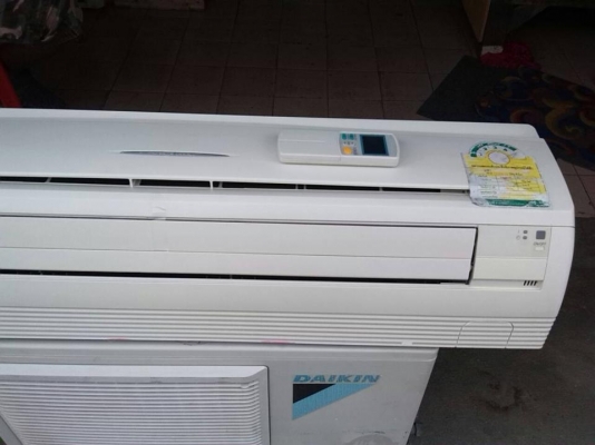 **** ขายแอร์ DAIKIN 12500 BTU สภาพสวย ****