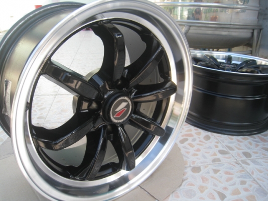 ขายล้อแม็ก Lenso PD9 15"x8" et 25 4รู 100 ล้อปัดเงามาใหม่สีเดิมครับ ไม่มีคด ไม่มีดุ้ง (081-3747940)