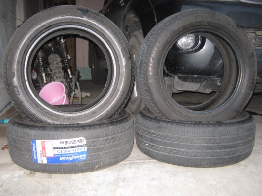 ขายยางรถเก๋งขอบ 16 สภาพสวย ล่อง ยางเต็ม โทร 089-6291500 เพียง 3000บาท