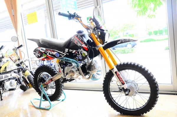 จำนวนจำกัด โปรโมชั่น  ลดราคา วิบาก  LP RACING ทรง เครื่อง LONCIN 125cc  มีเครื่อง 110-125