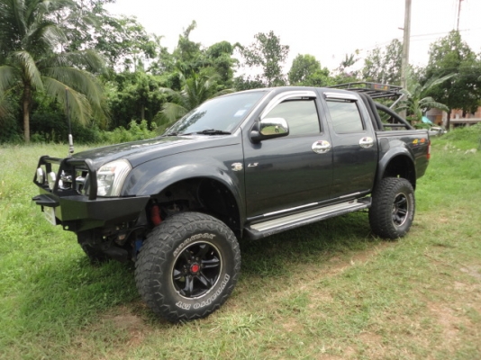 ISUZU D-MAX ขับ 4X4 เครื่อง 3000 ปี 2003 สีเดิมๆทั้งคัน พร้อมใช้
