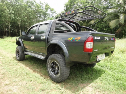 ISUZU D-MAX ขับ 4X4 เครื่อง 3000 ปี 2003 สีเดิมๆทั้งคัน พร้อมใช้ ISUZU D-MAX ขับ 4X4 เครื่อง 3000 ปี 2003 สีเดิมๆทั้งคัน พร้อมใช้