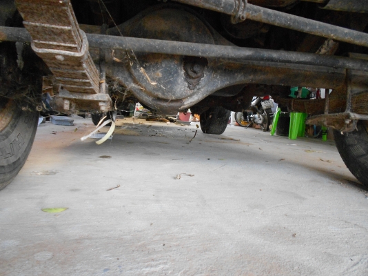 ยอมขาดทุน ขายรถแลนโรเวอร์  มีเล่มทะเบียนซีรี่3 สนใจมาลากเอาเลย