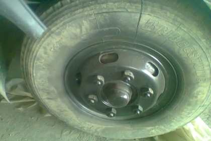 .ขายรถบรรทุกหกล้ออีซูซูร็อคกี้ FRR 32 L2 รถประกอบ เครื่อง195 แรงม้า