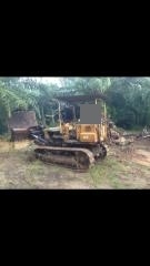 ขายรถแทรคเตอร์KOMATSU D20P-5ใบมีดหน้าสไล้รอบทิศทางรถพร้อมใช้สนใจโทร081-9701072