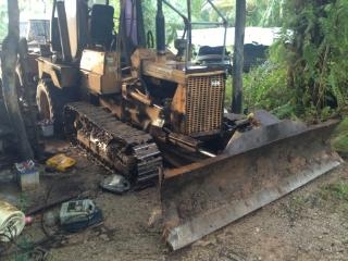 ขายรถแทรคเตอร์KOMATSU D20P-5ใบมีดหน้าสไล้รอบทิศทางรถพร้อมใช้สนใจโทร081-9701072