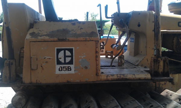 ขายรถแทรกเตอร์D5ฺB จอดไว้ไม่ได้ใ้ช้งานแล้ว ขายรถแทรกเตอร์D5ฺB จอดไว้ไม่ได้ใ้ช้งานแล้ว