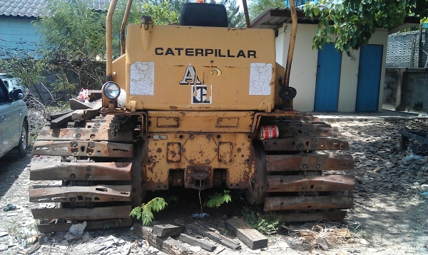 ขายรถแทรกเตอร์D5ฺB จอดไว้ไม่ได้ใ้ช้งานแล้ว ขายรถแทรกเตอร์D5ฺB จอดไว้ไม่ได้ใ้ช้งานแล้ว