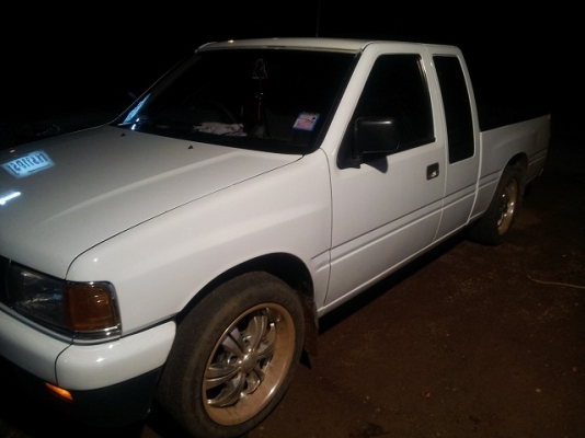 isuzu มังกร  สภาพสวยพร้อมโอน