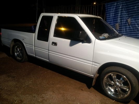 isuzu มังกร  สภาพสวยพร้อมโอน