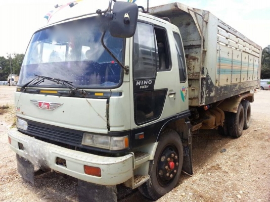 รถฮีโน่ 10 ล้อดั้ม FM3H  195 แรงม้า  สนใจติดต่อ 081 - 6079515