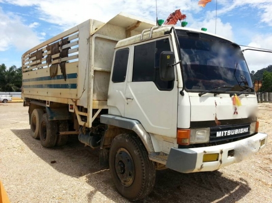 รถมิตซู 10 ล้อดั้ม TF  220 แรงม้า ( มีเทอร์โบ )  สนใจติดต่อ 081 - 6079515