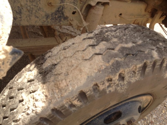 รถมิตซู 10 ล้อดั้ม TF  220 แรงม้า ( มีเทอร์โบ )  สนใจติดต่อ 081 - 6079515