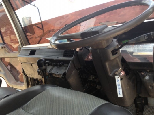 รถมิตซู 10 ล้อดั้ม TF  220 แรงม้า ( มีเทอร์โบ )  สนใจติดต่อ 081 - 6079515