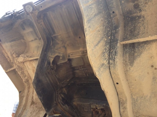 รถมิตซู 10 ล้อดั้ม TF  220 แรงม้า ( มีเทอร์โบ )  สนใจติดต่อ 081 - 6079515