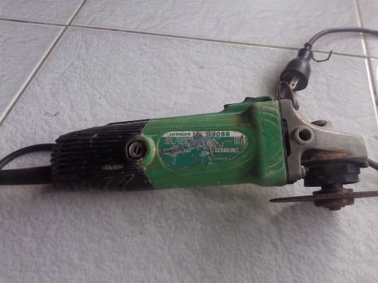 เครื่องเจียร์มือ4นิ้ว ของ HITACHI สภาพพร้อมใช้(เปิดเครื่องแล้วภ่ายVDOให้ด)