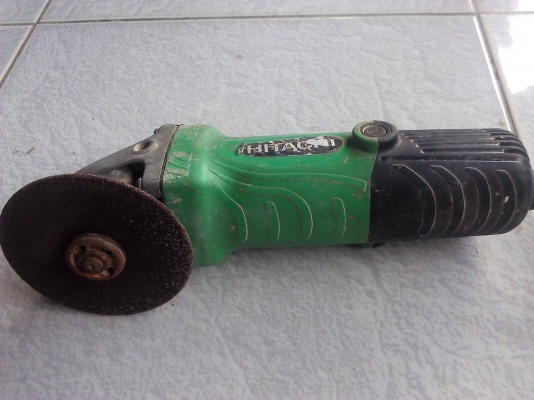 เครื่องเจียร์มือ4นิ้ว ของ HITACHI สภาพพร้อมใช้(เปิดเครื่องแล้วภ่ายVDOให้ด)