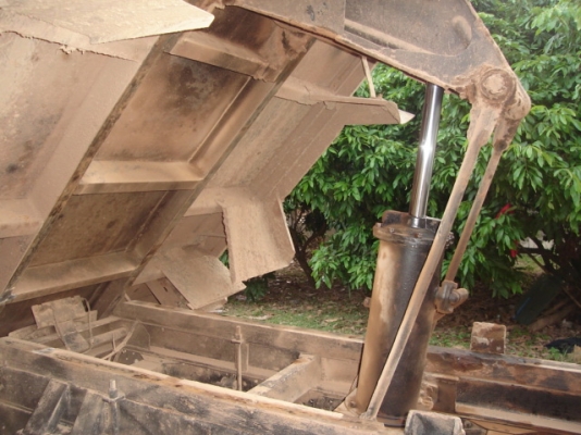 6ล้อ ดั๊ม TOYOTA BU 101 เครื่อง 14 B 115 แรง 3คิวรถห้างแท้ 6ล้อ ดั๊ม TOYOTA BU 101 เครื่อง 14 B 115 แรง 3คิวรถห้างแท้