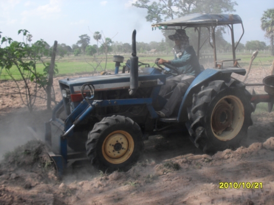 ขายรถไถ Isaki TL3200 32แรง 4WD มีดันหน้า ผานหลัง ผาน5พวงมาลัย เพาเวอร์ เครื่องดี ดันดี ไถดี ขายรถไถ Isaki TL3200 32แรง 4WD มีดันหน้า ผานหลัง ผาน5พวงมาลัย เพาเวอร์ เครื่องดี ดันดี ไถดี