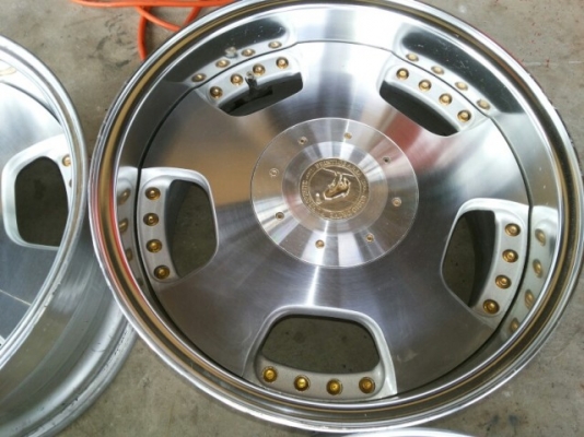 ล้อม้าทอง 18 8.5x9.5