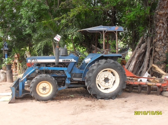 ขายรถไถ ISAKI TL3200 32แรง 4WD มีดันหน้า ผานหลัง ผาน5 พวงมาลัยเพาเวอร์ เครื่องดี ดันดี ไถดี