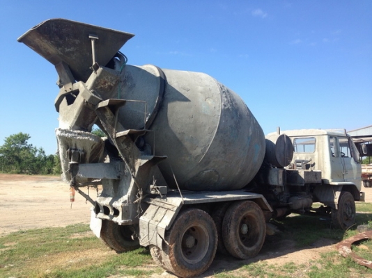 ขาย 10ล้อ2เพลาติดโม่ปูน HINO FM-187LA เครื่องวางใหม่HO7C 185HP (ใบคุม) แห้งๆแรงดีไม่เยิ้ม ช่วงล่าง2เพลาเดิมคัสซีสวยไม่ผุไม่ดาม หัวบางมีผุนิดหน่อย ภายในพอใช้ เบรคเดิม ยางพอใช้10เส้น พร้อมโม่ปู 5คิว แบบโซ่ สภาพดี ใช้งานได้ปกติ (ยังไม่ได้แจ้งติดตั้ง) ขายตามส