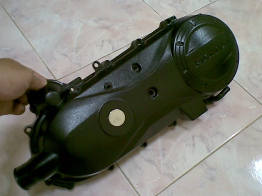 ขาย แคร้ง click สภาพดี เป็นแคร้งยิงทรายสีดำ ไม่มีแตกหัก ราคา500บาท โทร0831799040โส