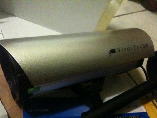 ขายกล้องวงจรปิดใหม่ครบยกกล่อง ราคาไม่เเพงครับ