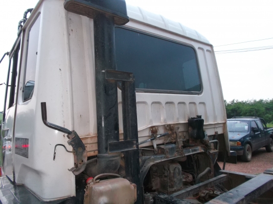 ขายด่วนรถสิบล้อ2เพลาดรั้มหลงโบชีL4164เครือง220แรงม้าปี37