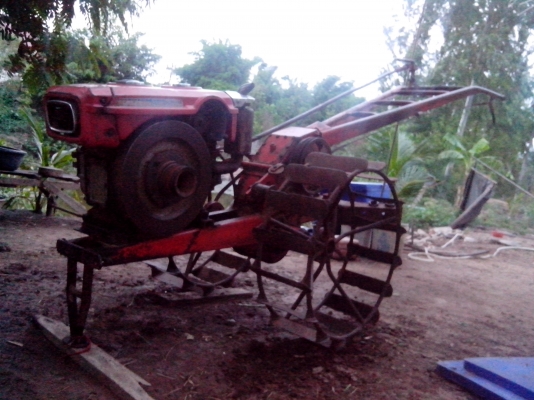 ขายรถไถนาเดินตามพร้อมเครื่องยนต์ คูโบต้าอีที110  ต่อรองได้อยู่แล้วครับ