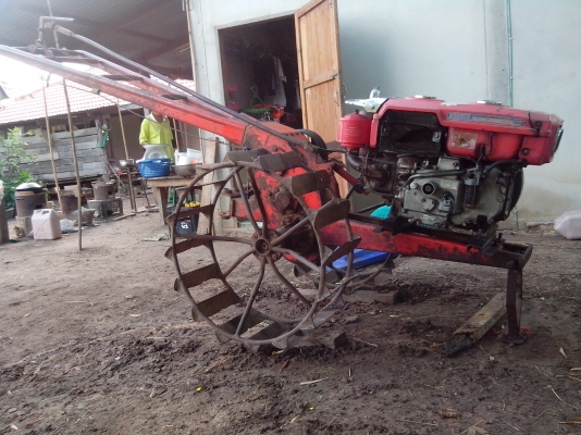 ขายรถไถนาเดินตามพร้อมเครื่องยนต์ คูโบต้าอีที110  ต่อรองได้อยู่แล้วครับ