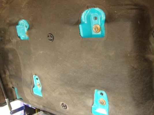 ขายรถโฟล์คลิฟท์  KOMATSU  FD25-14  (รถนอกนำเข้า  1,800  ชม.)  เครื่องยนต์ดีซล  เสาสูง  3  เมตร  เกียร์ธรรมดา  งา 1,070  มม. ยางลม 4 ล้อ