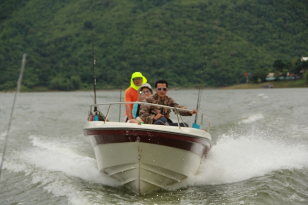 ขายเรือเร็ว 21 ฟุตเครื่องยามาฮ่า115แรง