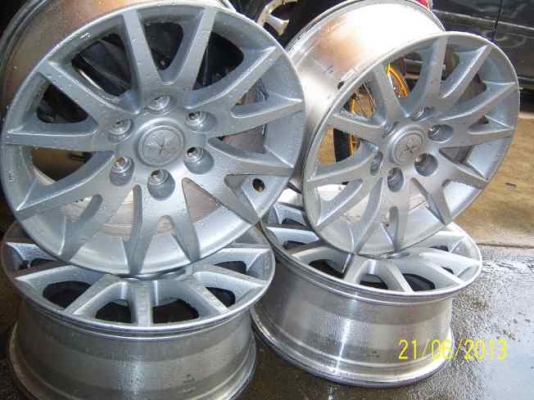 ขายแม็กมิตซู ขอบ 17  new pajaro spot