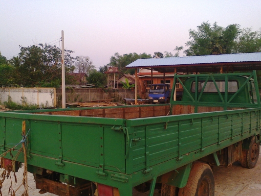 NISSAN CABAL ยาว 4.3เมตร วางเครื่องอีซูซุ 85 เกียร์สั้น ภายในสวยครบ สีสวย กะบะไม้อย่างดี คัชชีสวยที่สุดในรุ่น