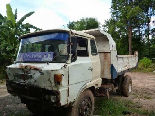 ขายรถหกล้อดั้ม