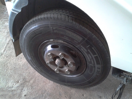 HINO DUTRO WU 410R ปี 47 หัว+คัทซี แอร์ เพาร์เวอร์ ยางเรเดียล6เส้น