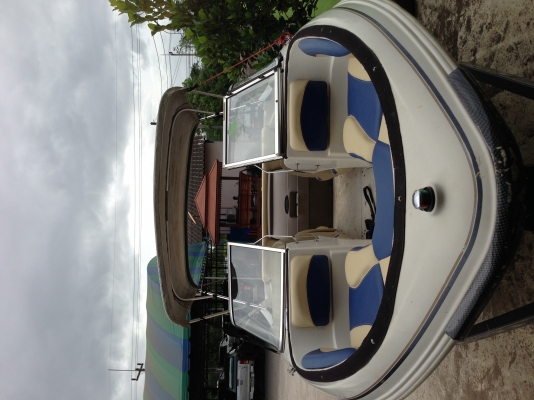 ขายเรือ19ฟุต เครื่อง วอนโว้4.3 เรือปี2001 ใช้งานได้ดี พร้อมเทนเลอร์