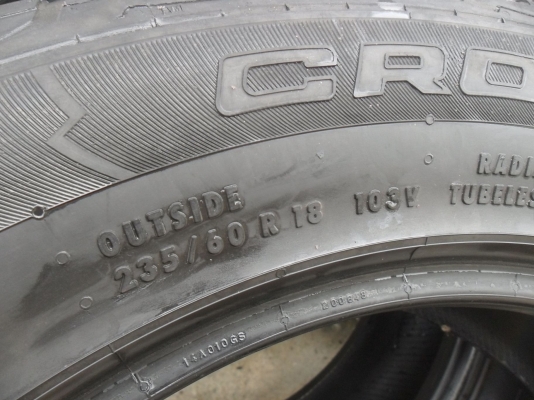 ยาง Continental 235/60R18 ปี10 สวยๆ 4 เส้น ราคา 3800 บาท