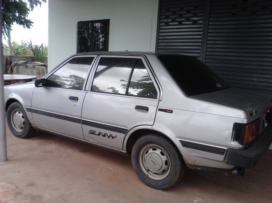 ขายนิสสันซันนี่งามๆ
