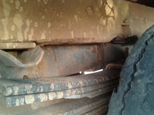 ขาย6ล้อช่วงล่างใหญ่ ราคาเบาๆ(รูปเยอะ)  ISUZU KS 110HP ปี30 เครื่องวางใหม่4BD1 110HPฝาขาว ยอดนิยม ฟิตมาใหม่ แห้งๆแรงดี อึด ทน ไม่เยิ้ม ช่วงล่างใหญ่ติดFหลัง คานหน้าเดิม คัสซีไม่สวยต้องเก็บ กระบะยาว4.30ม.พื้นไม้ดีมีต้องเก็บนิดหน่อย คอกไม้สูงสวยไม่ผุ หัวบางเด