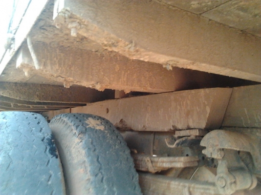 ขาย6ล้อช่วงล่างใหญ่ ราคาเบาๆ(รูปเยอะ)  ISUZU KS 110HP ปี30 เครื่องวางใหม่4BD1 110HPฝาขาว ยอดนิยม ฟิตมาใหม่ แห้งๆแรงดี อึด ทน ไม่เยิ้ม ช่วงล่างใหญ่ติดFหลัง คานหน้าเดิม คัสซีไม่สวยต้องเก็บ กระบะยาว4.30ม.พื้นไม้ดีมีต้องเก็บนิดหน่อย คอกไม้สูงสวยไม่ผุ หัวบางเด