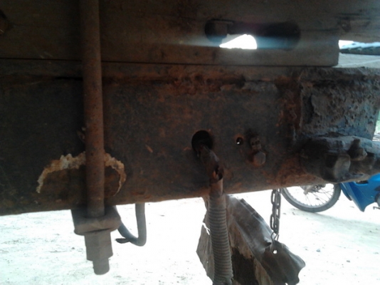 ขาย6ล้อช่วงล่างใหญ่ ราคาเบาๆ(รูปเยอะ)  ISUZU KS 110HP ปี30 เครื่องวางใหม่4BD1 110HPฝาขาว ยอดนิยม ฟิตมาใหม่ แห้งๆแรงดี อึด ทน ไม่เยิ้ม ช่วงล่างใหญ่ติดFหลัง คานหน้าเดิม คัสซีไม่สวยต้องเก็บ กระบะยาว4.30ม.พื้นไม้ดีมีต้องเก็บนิดหน่อย คอกไม้สูงสวยไม่ผุ หัวบางเด