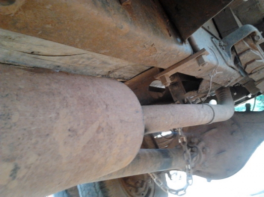 ขาย6ล้อช่วงล่างใหญ่ ราคาเบาๆ(รูปเยอะ)  ISUZU KS 110HP ปี30 เครื่องวางใหม่4BD1 110HPฝาขาว ยอดนิยม ฟิตมาใหม่ แห้งๆแรงดี อึด ทน ไม่เยิ้ม ช่วงล่างใหญ่ติดFหลัง คานหน้าเดิม คัสซีไม่สวยต้องเก็บ กระบะยาว4.30ม.พื้นไม้ดีมีต้องเก็บนิดหน่อย คอกไม้สูงสวยไม่ผุ หัวบางเด