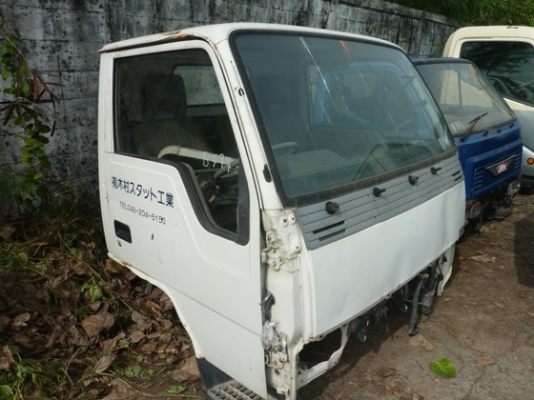 หัวเก๋ง MITSUBISHI CANTER เล็ก