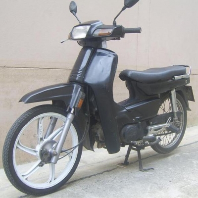 ขาย Honda Dream 100cc   จดทะเบียนปี 40 พรบ.หมด ก.ค.56
