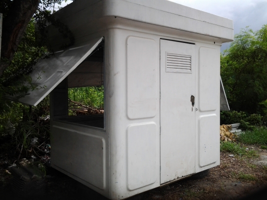 ลดราคาพิเศษ เหลือเพียง 12,000.- เท่านั้นขายตู้ทำร้านค้าหรือ ป้อมยามก็ได้ครับ เป็นไฟเบอร์กลาส