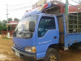 รถหกล้อISUZU150แรงNQRสภาพสวยเดิมๆยาว5.50เมตร รถหกล้อISUZU150แรงNQRสภาพสวยเดิมๆยาว5.50เมตร