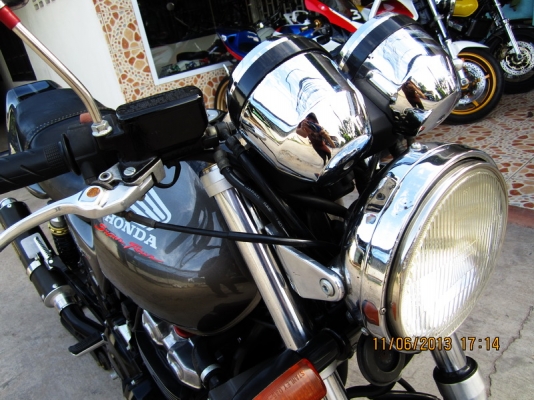 CB400 ปี98 VerS ทะเบียนพร้อมโอน รถสวยกริฟ